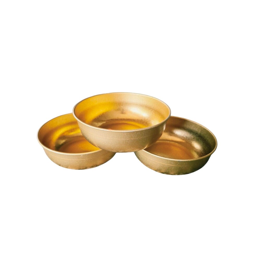 Vintage Gold Tone Styling Bowls Set of 3 Movie Prop Decor 5x2